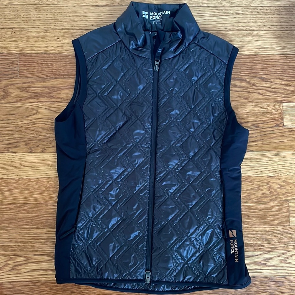 Mountain force thin puffa vest with zip